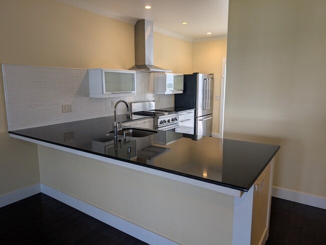 Photo - 515 G St