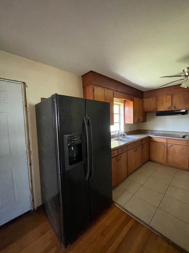 Photo - 2 Bed 1 Bath Home | Carport | Pet Friendly with Fenced Yard | Washer Dryer Hook Ups | Section 8 W...