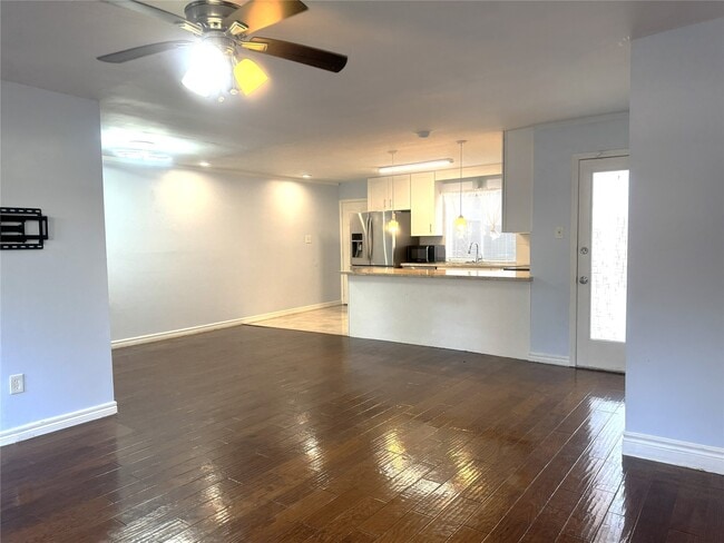 Photo - 6315 Deerwood Rd