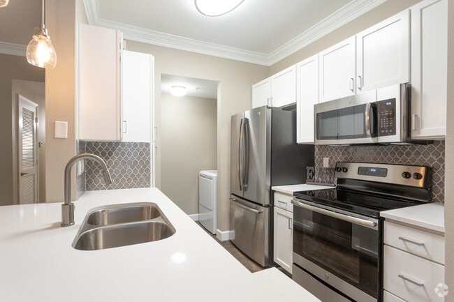 Cocina - The Grand on Memorial