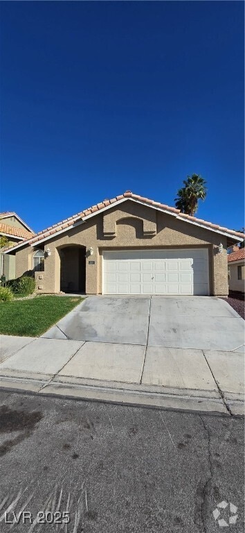 Building Photo - 2017 Scenic Sunrise Dr Rental