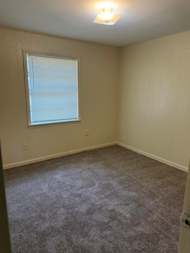 Photo - 1617 Leigh Dr