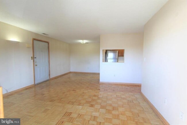 Photo - 4812 Ravens Crest Dr