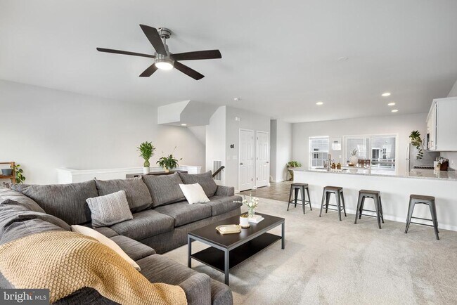 Photo - 530 Parkland Dr