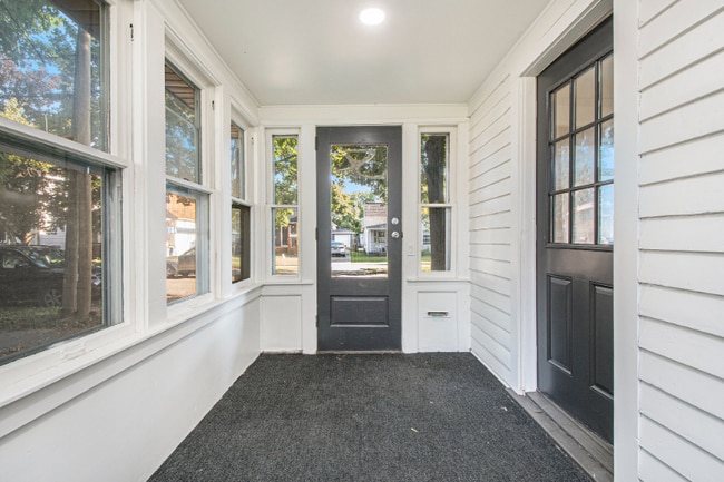 Photo - 1036 Park St SW