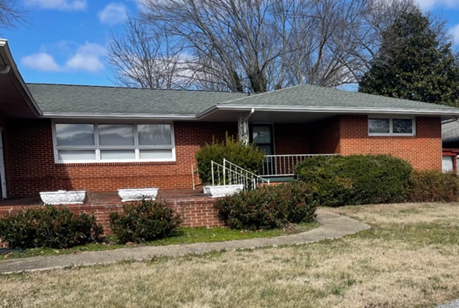 3 Bedroom 2 Bath Brick Home Church Hill TN - 3 Bedroom 2 Bath Brick Home Church Hill TN