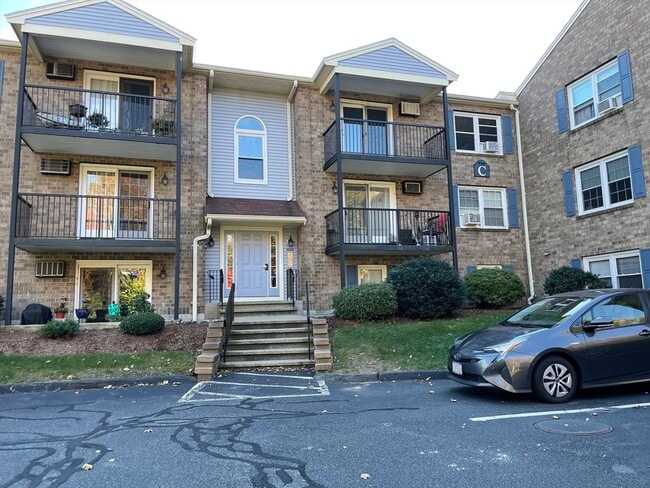 Building Photo - 610 S Franklin St Unit C304