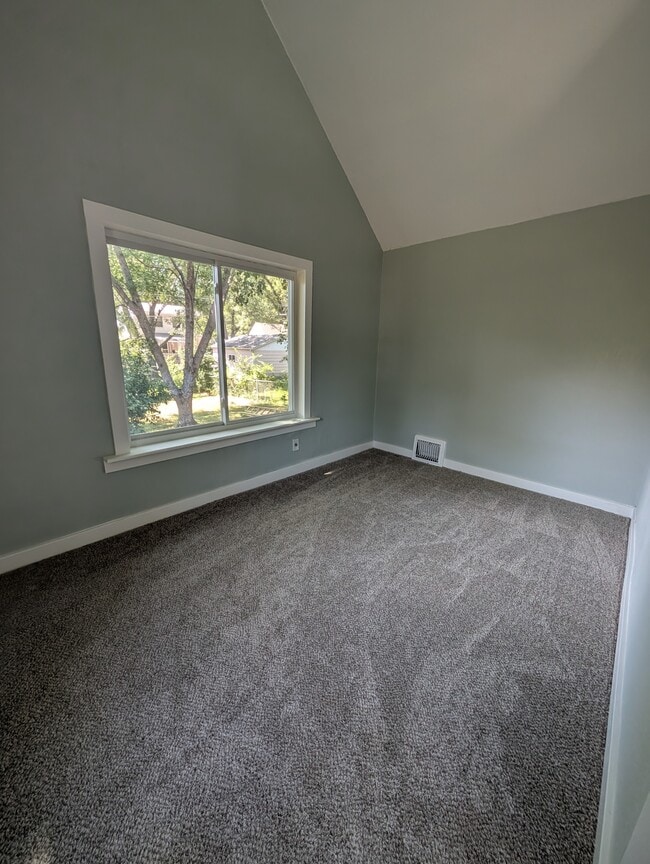 Photo - 731 SW Wayne Ave