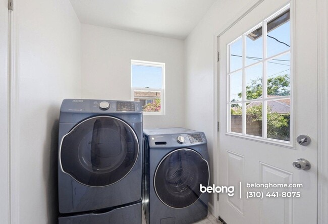 Photo - 8133 Gentry Ave