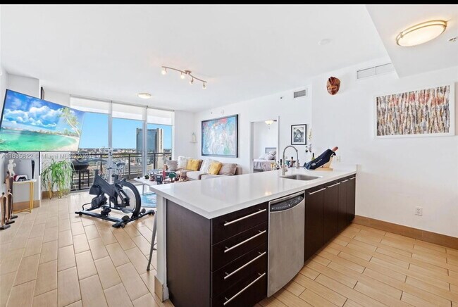 Photo - 90 SW 3rd St Unit 2406