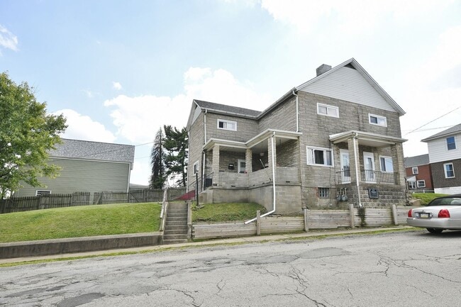 Photo - 1912 Pallas St Unidad Rear