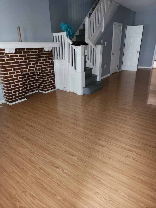 Photo - 6114 Master St