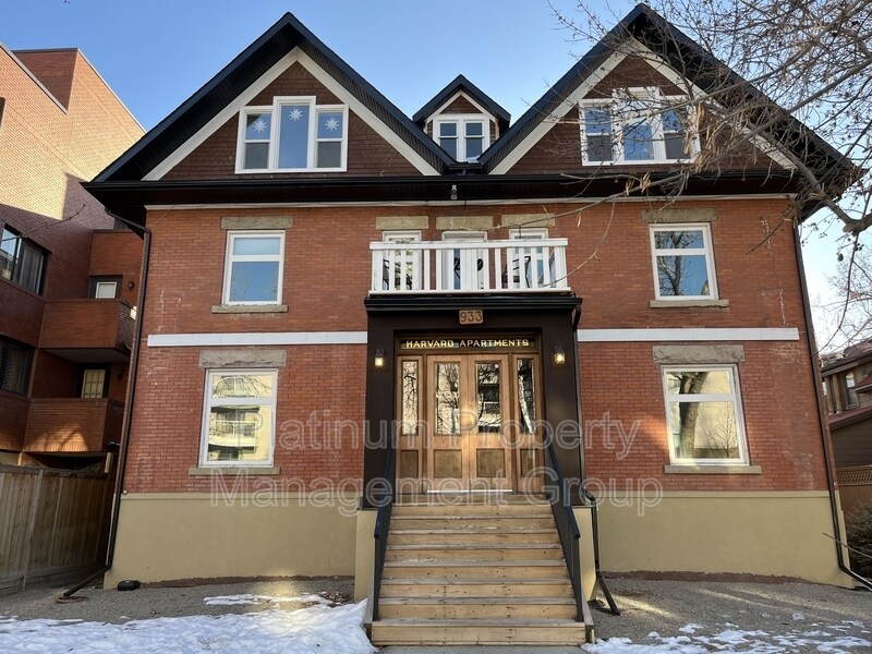 Photo - 933-918 18 Ave SW