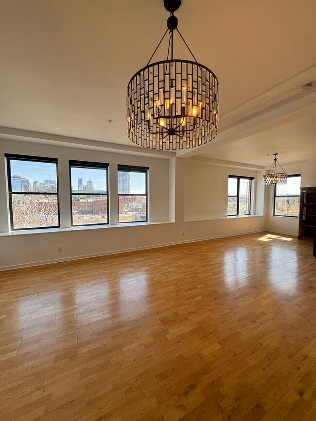 Building Photo - 1521 Central St Unit 2A Rental