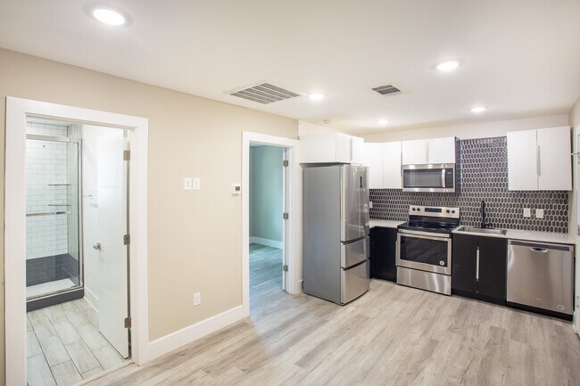 Photo - 1414 Bennett