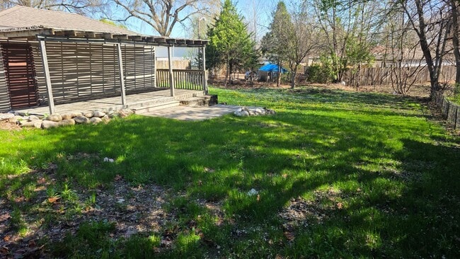 Photo - 2564 E Tiffin Ave