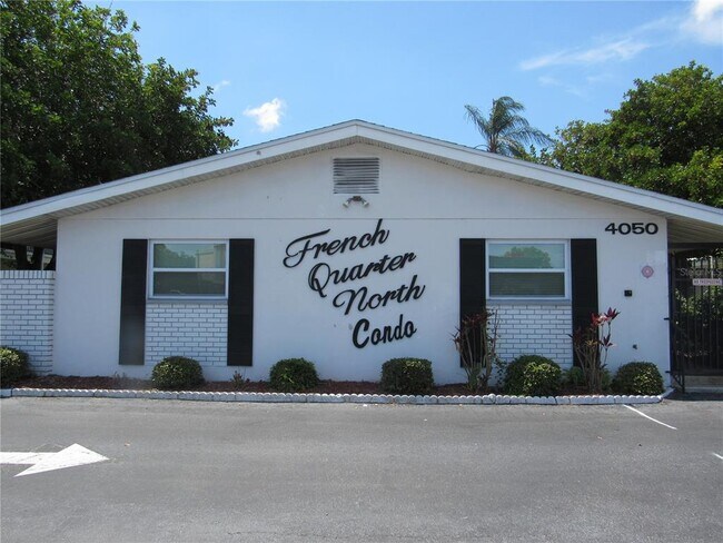 Photo - 4050 4th St N