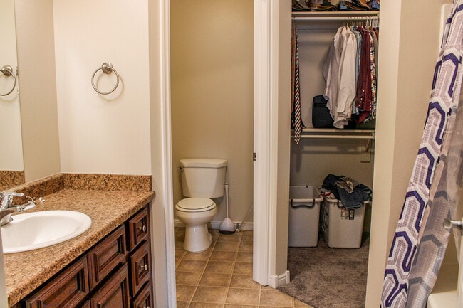 Photo - 462 W 1490 N