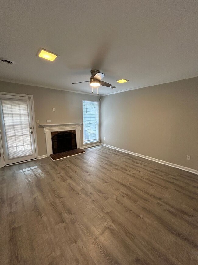 Photo - Updated 2-Bedroom Townhouse Just Off Capit...