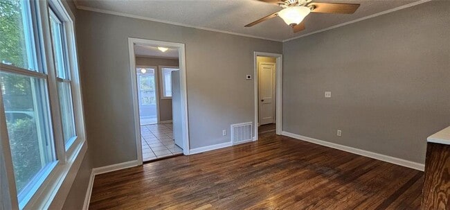 Photo - 1205 Edie Ave SE