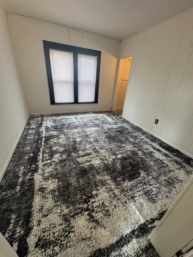 Photo - 152 Austin St