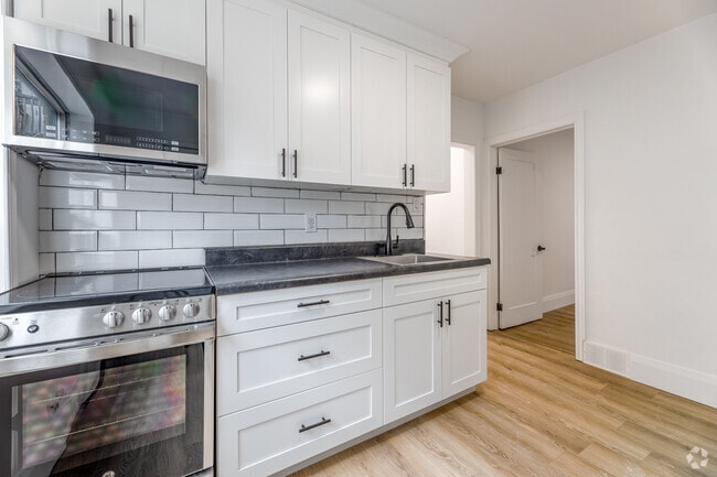 1 chambre, 1 salle de bain - 269 pi2 - Cuisine - 1252 Davenport Rd
