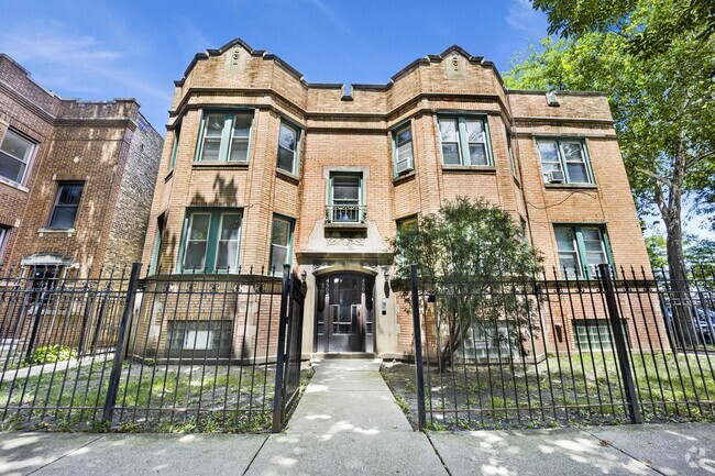 Building Photo - 4502 W Montana St Rental