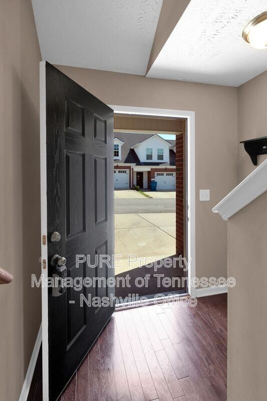 Photo - 106 Latimer Dr