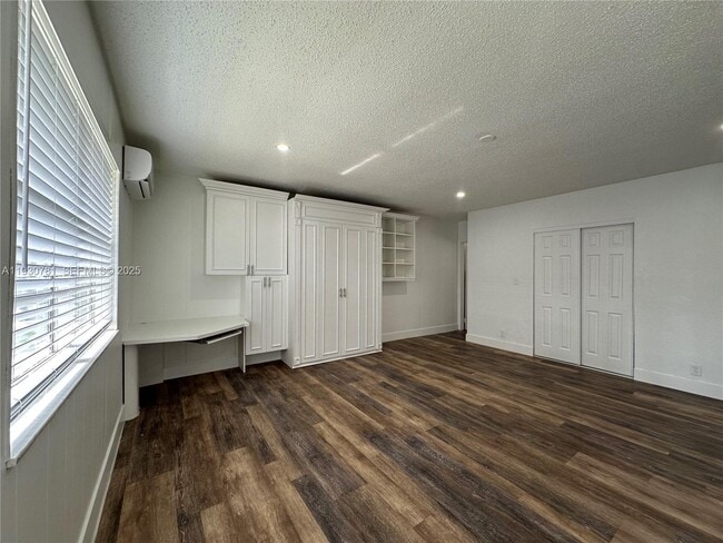 Photo - 112 NW 2nd Ave Unidad C