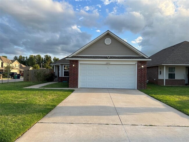 Photo - 9200 NW 71st St