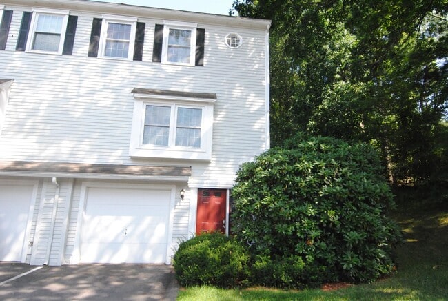 Photo - 74 Stillwater Dr