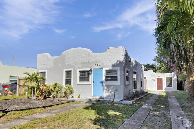 Building Photo - 615 El Vedado Rental