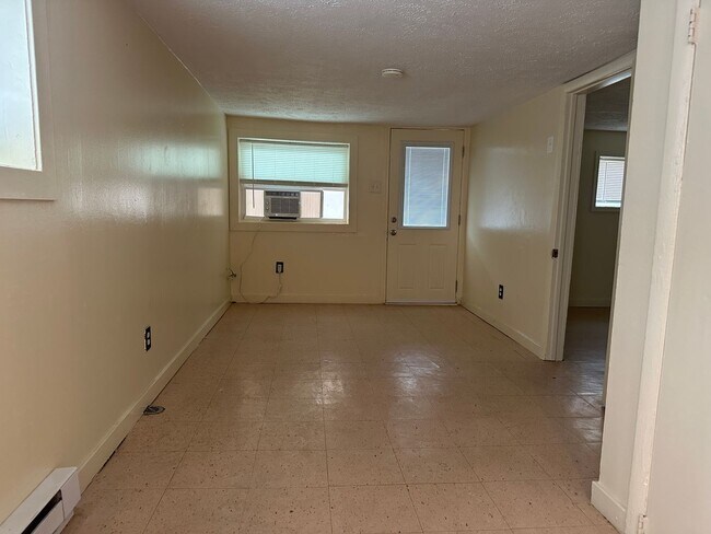 Photo - 434 N Kent St Unidad #3