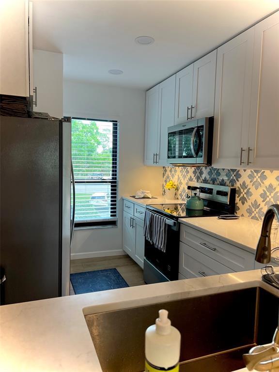 Photo - 3049 Taywood Meadows Unit 4