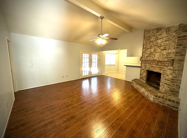 Photo - 18 Brookflower Rd