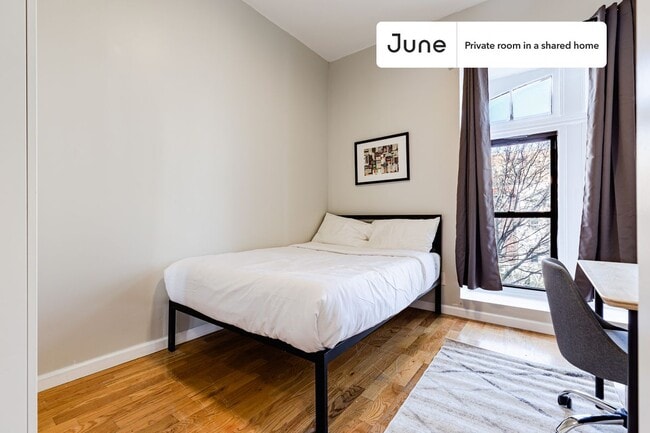 Building Photo - Room in Shared 4 bed/2 bath home