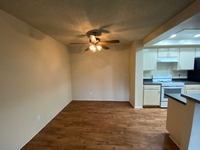 12635 Main St