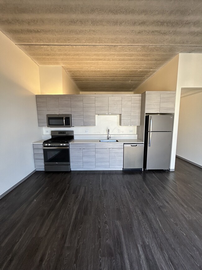 Photo - 1877 N Milwaukee Ave Condo Unit 605