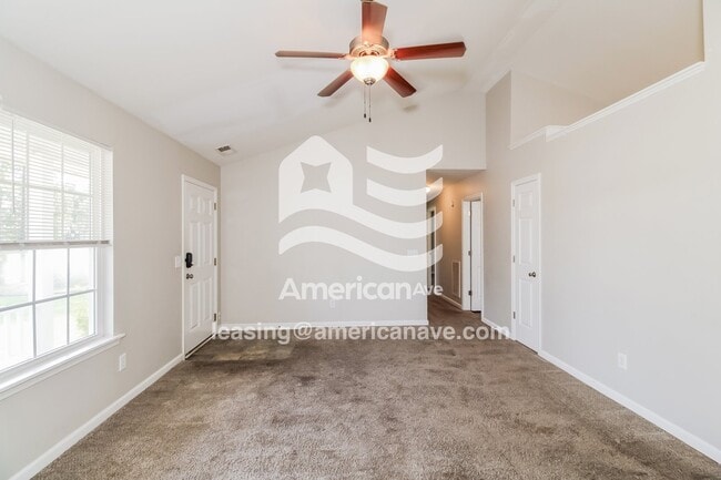 Photo - 7 Trenton Dr