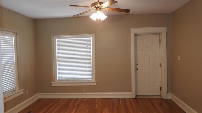 Photo - Cozy 1 bedroom and 1 bath apartment with a little office room apartment downtown, located on E 26...