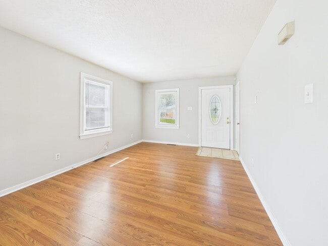 Photo - 835 Winnetka Ave