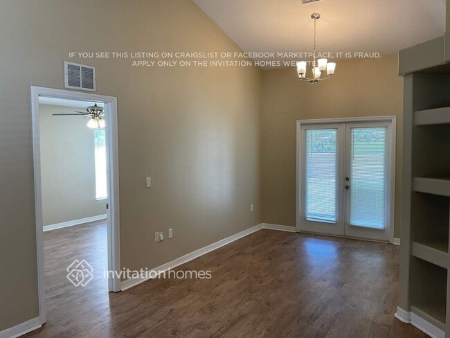 Photo - 425 E New Hampshire Ave