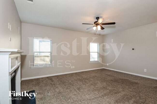 Photo - 204 Sleepy Way