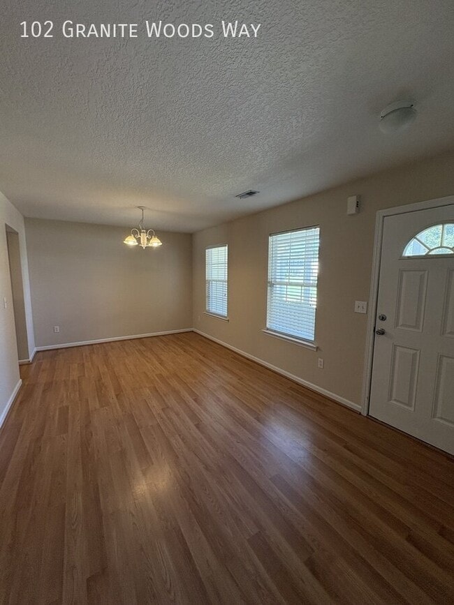 Photo - 102 Granite Woods Way