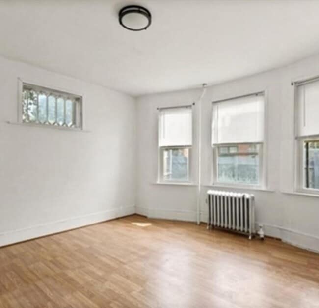 Photo - 823 Park Ave