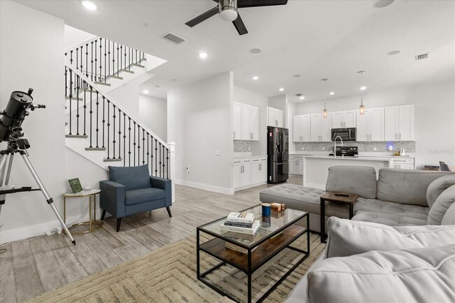 Photo - 668 Overspin Dr