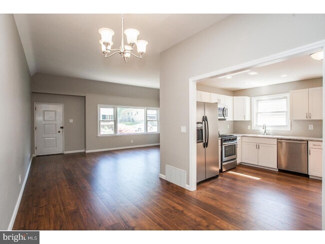 Photo - 176 Juniper Rd