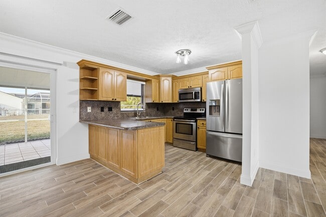 Photo - 1145 SW 44th Ter