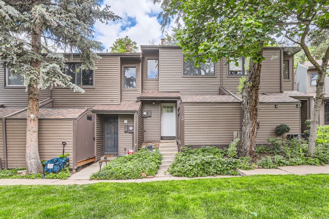 350 Arapahoe Ave