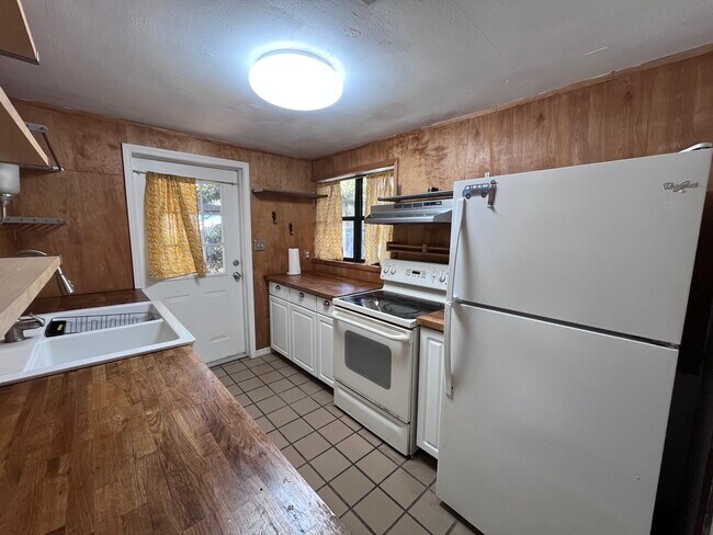 Photo - 3812 SW 15th St